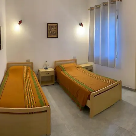 Casa Rosa Marina Adriano Hébergement de vacances
